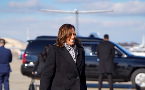 Kamala Harris recognizes 89th AW members before her final flight