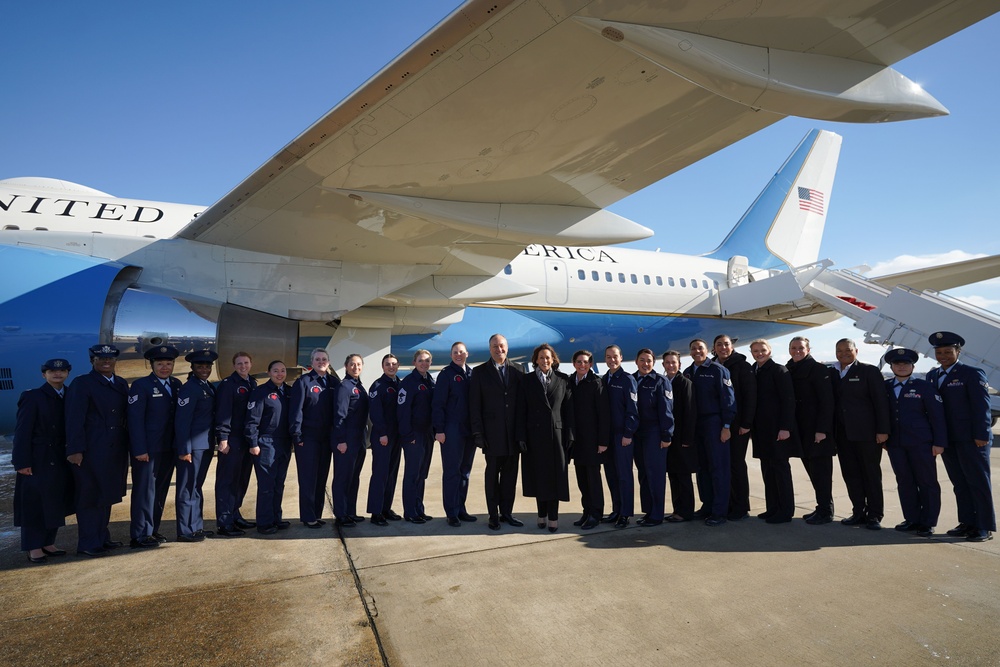 Kamala Harris recognizes 89th AW members before her final flight