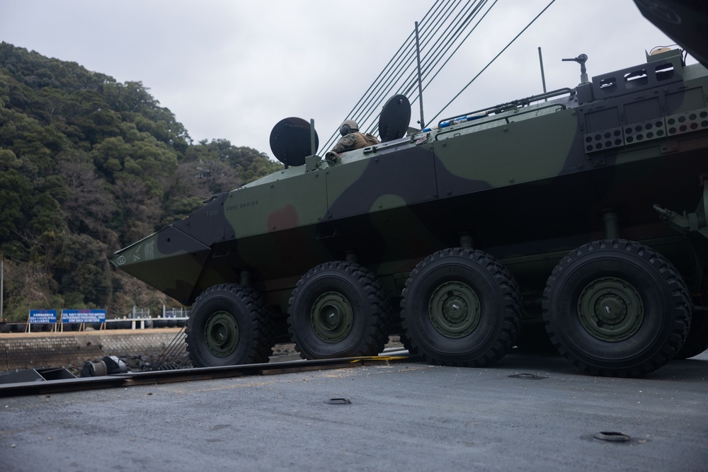 4th Marines ACVs Arrive at Sasebo Port  