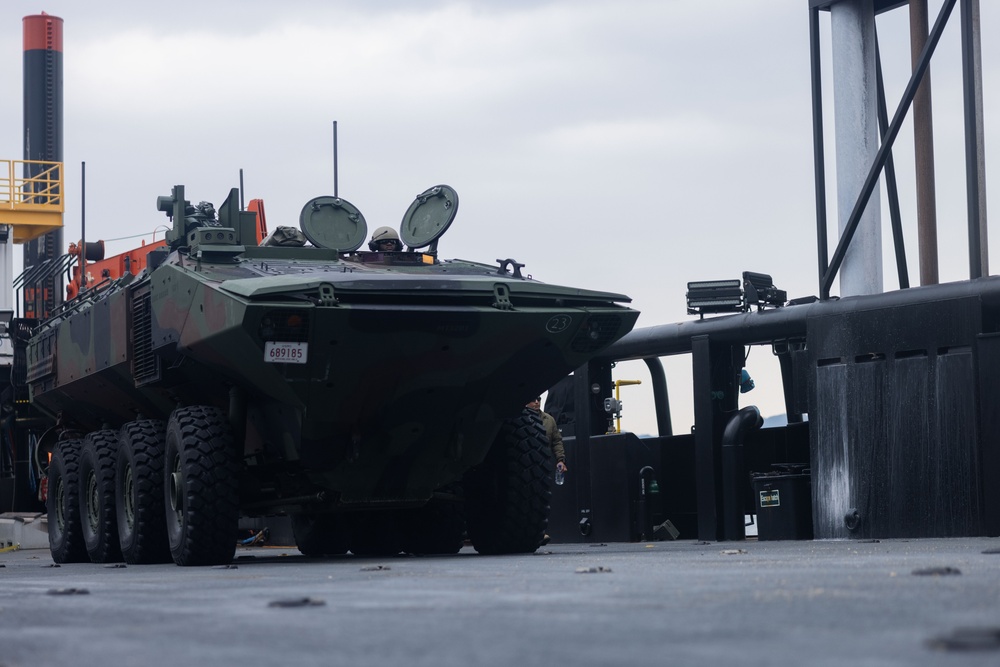 4th Marines ACVs Arrive at Sasebo Port  