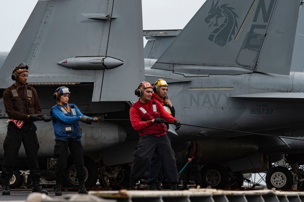 USS Carl Vinson (CVN 70) Conducts Routine Operations in the South China Sea