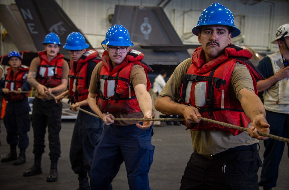 USS Carl Vinson (CVN 70) Conducts Routine Operations in the South China Sea