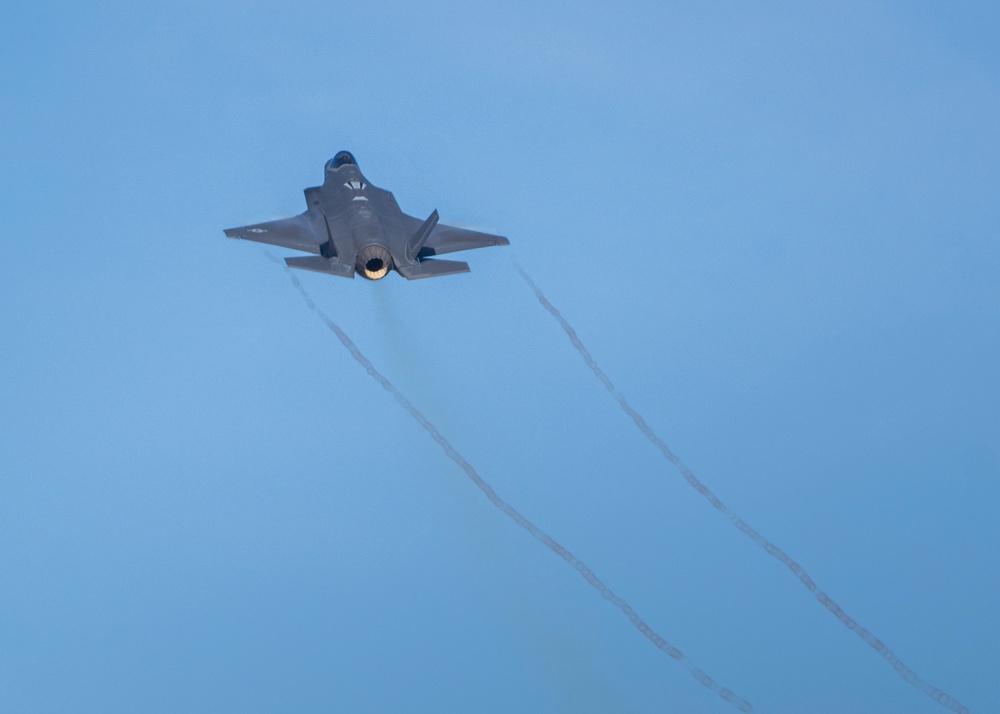 F-35A Demo Team Conducts Practice Demonstration