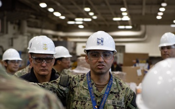 USS Ronald Reagan (CVN 76) hosts a tour for U.S. Army I Corps