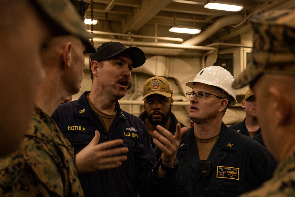 31st MEU | HIMARS Ammunition onload USS San Diego (LPD 22)