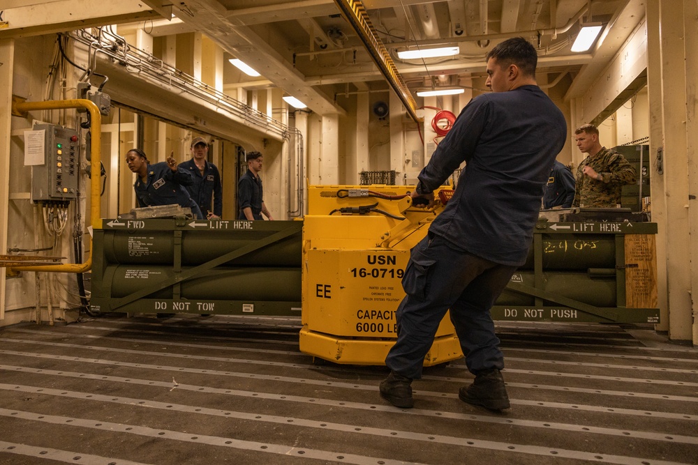 31st MEU | HIMARS Ammunition onload USS San Diego (LPD 22)