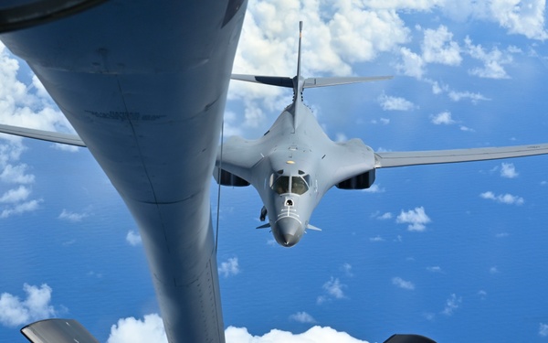 B-1B Lancer conducts aerial refueling during Bomber Task Force 25-1