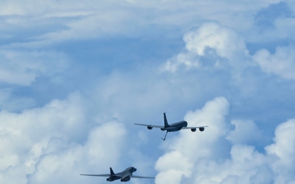 B-1B Lancer conducts aerial refueling during Bomber Task Force 25-1