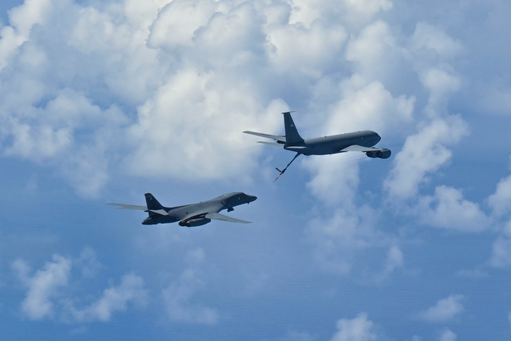 B-1B Lancer conducts aerial refueling during Bomber Task Force 25-1