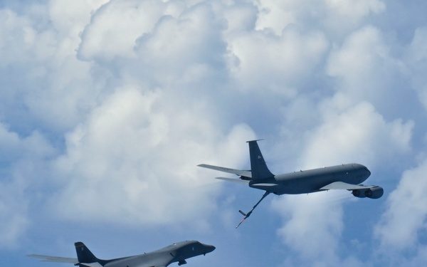 B-1B Lancer conducts aerial refueling during Bomber Task Force 25-1