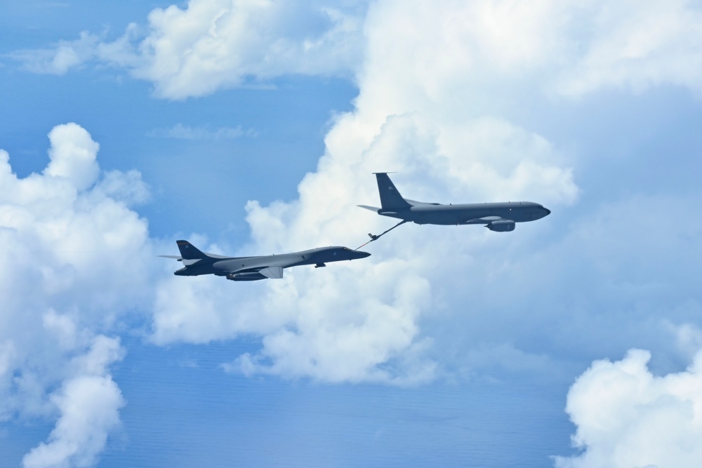 B-1B Lancer conducts aerial refueling during Bomber Task Force 25-1