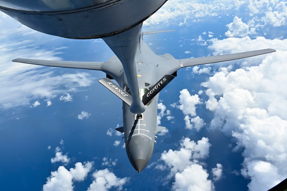 B-1B Lancer conducts aerial refueling during Bomber Task Force 25-1