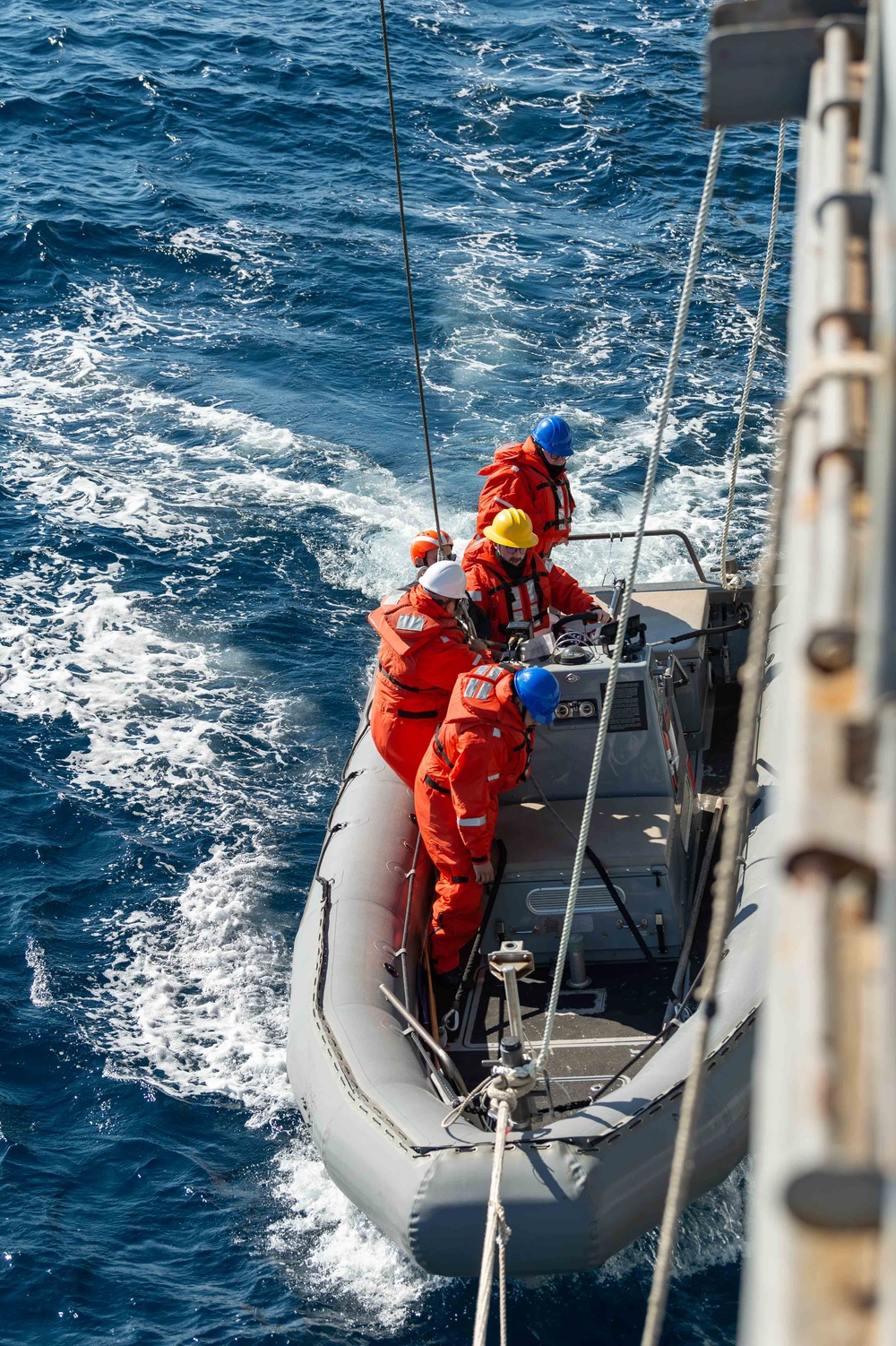 USS Blue Ridge Conducts Small Boat Operations