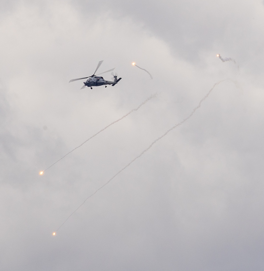 USS Preble (DDG 88), HSM-51 Helicopter Evasive Maneuver Drill