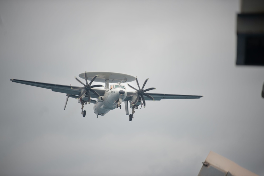 USS Carl Vinson (CVN 70) Conducts Routine Flight Operations in the South China Sea