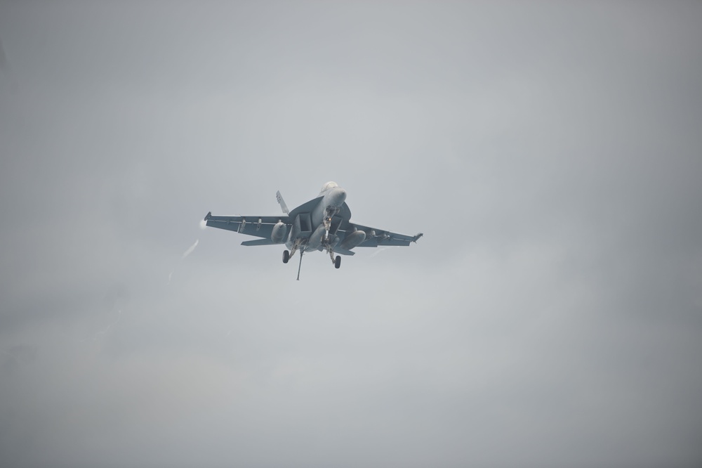 USS Carl Vinson (CVN 70) Conducts Routine Flight Operations in the South China Sea