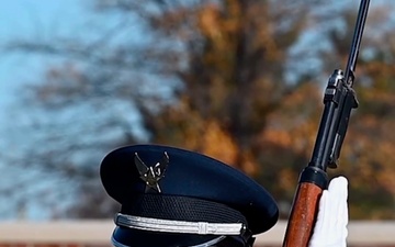 Drill like a woman: A ceremonial guardsman’s path of service