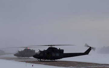 U.S. Marines with VMGR-252 participate in cold-weather training alongside the Royal Canadian Air Force