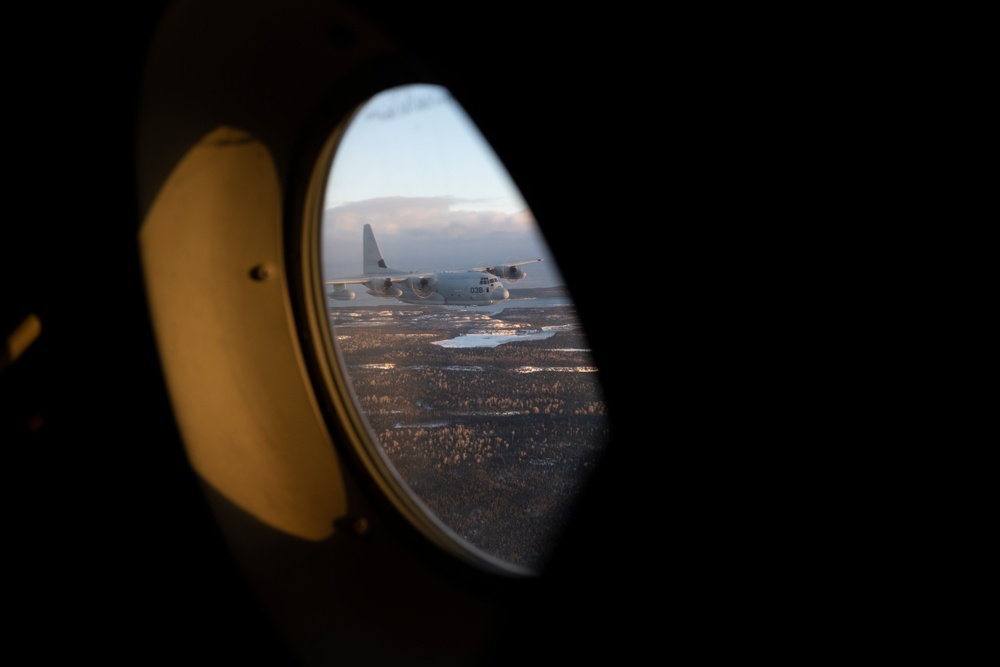 U.S. Marines with VMGR-252 participate in cold-weather training alongside the Royal Canadian Air Force