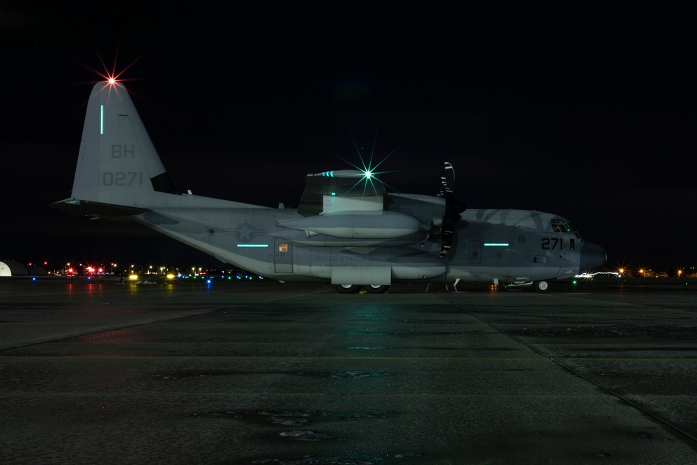 U.S. Marines with VMGR-252 participate in cold-weather training alongside the Royal Canadian Air Force