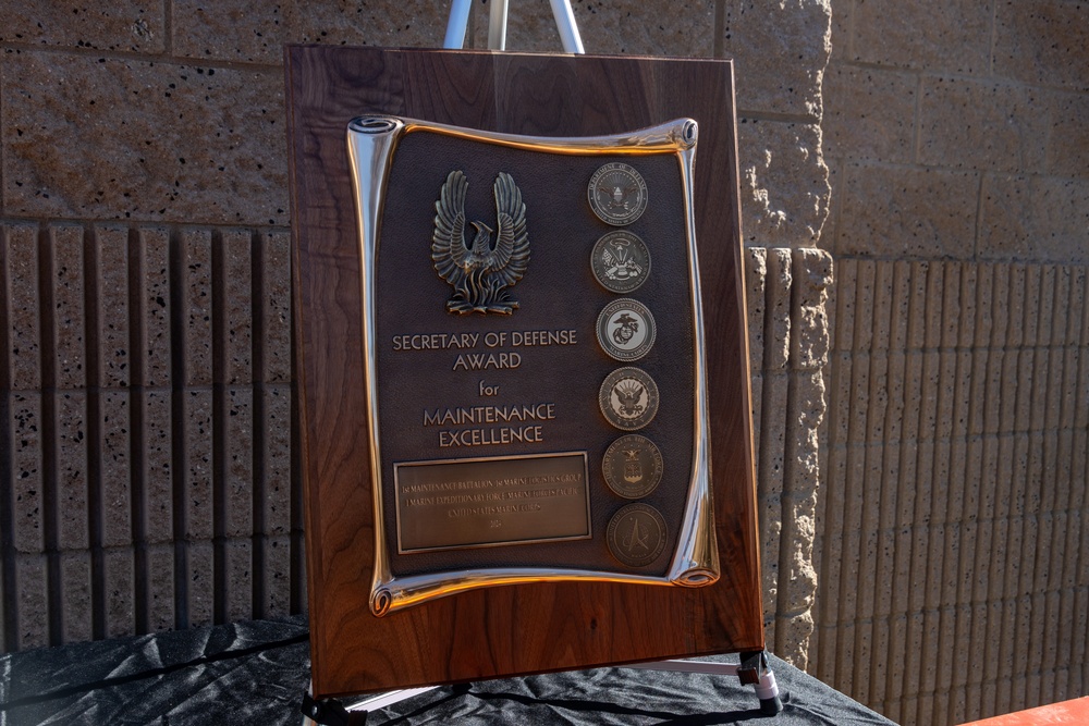 1st Maint. Bn, 1st MLG awarded Secretary of Defense Award for Maintenance Excellence and Field-Level Maintenance