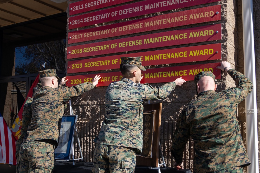 1st Maint. Bn, 1st MLG awarded Secretary of Defense Award for Maintenance Excellence and Field-Level Maintenance