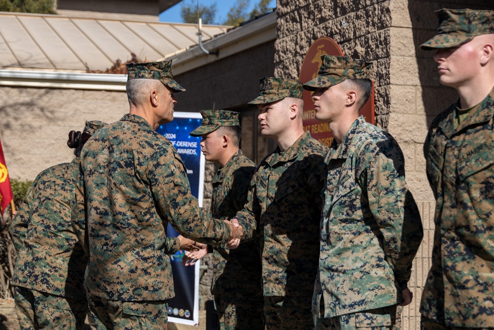 1st Maint. Bn, 1st MLG awarded Secretary of Defense Award for Maintenance Excellence and Field-Level Maintenance