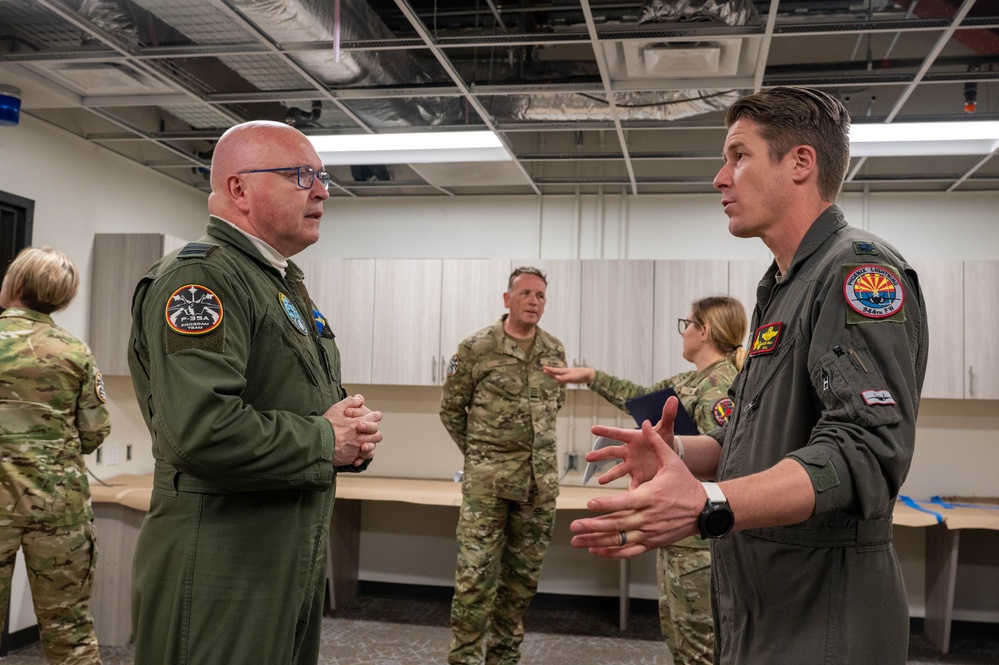 Belgian Air and Space commander visits Luke AFB