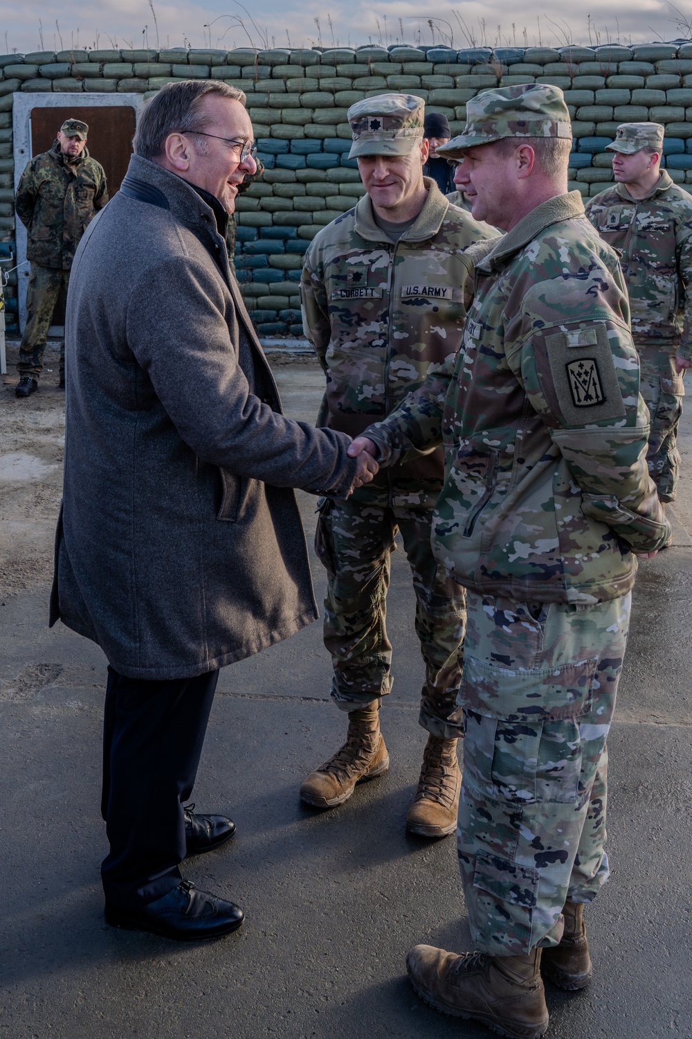 5-7 ADA hosts German Minister of Defense in Poland