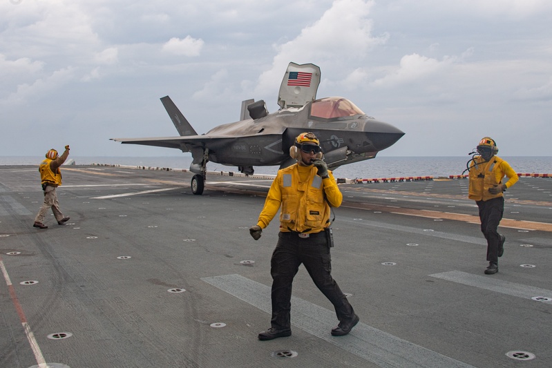 Flight Operations aboard USS America (LHA 6)