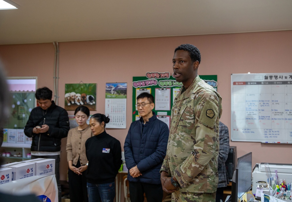 The U.S. Army Materiel Support Command - Korea, along with our Good Neighbor Program partner, presented Seollal (Korean Lunar New Year) gifts to the children at Chilgok Childcare Centers near Camp Carroll, Waegwan, on Jan. 23.