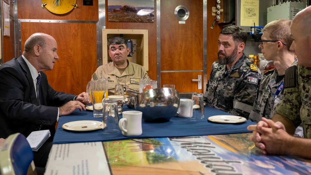 Australian Secretary of Defence tours USS Montana (SSN 794)