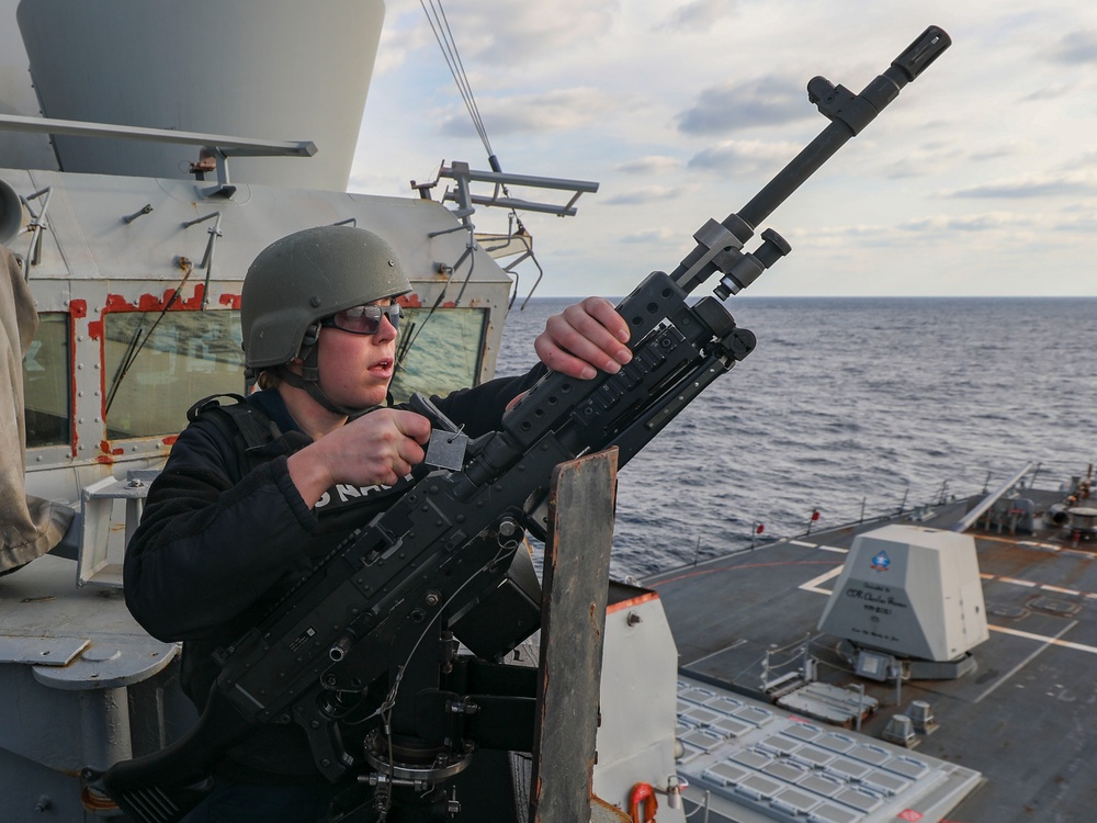 USS Howard Conducts Weapons Qualification Course