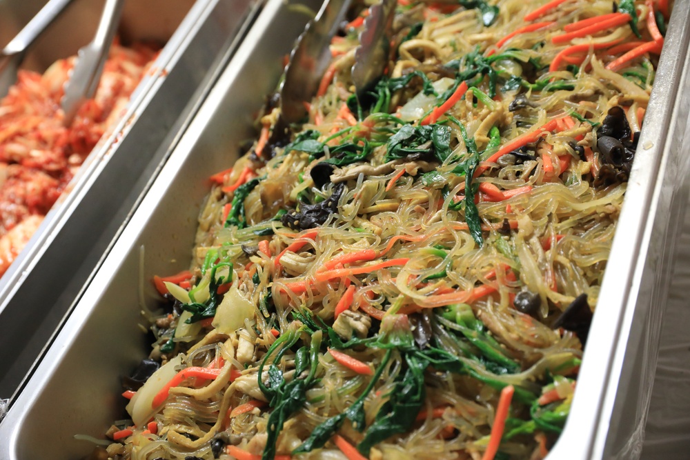 Volunteers prepare heartwarming meal for the Lunar New Year