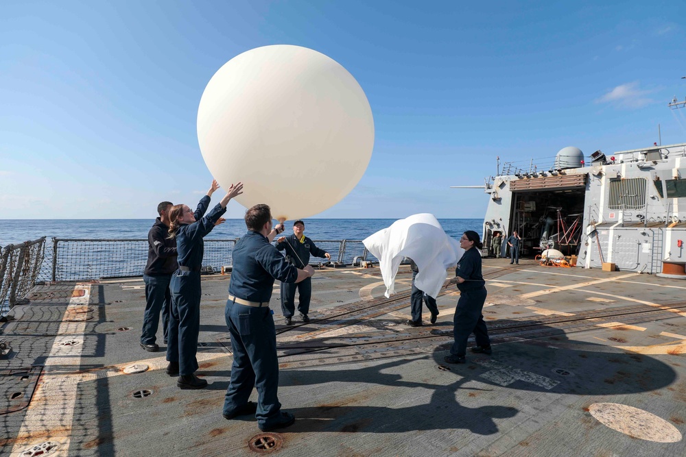 USS Howard Conducts Radar Tracking Exercise