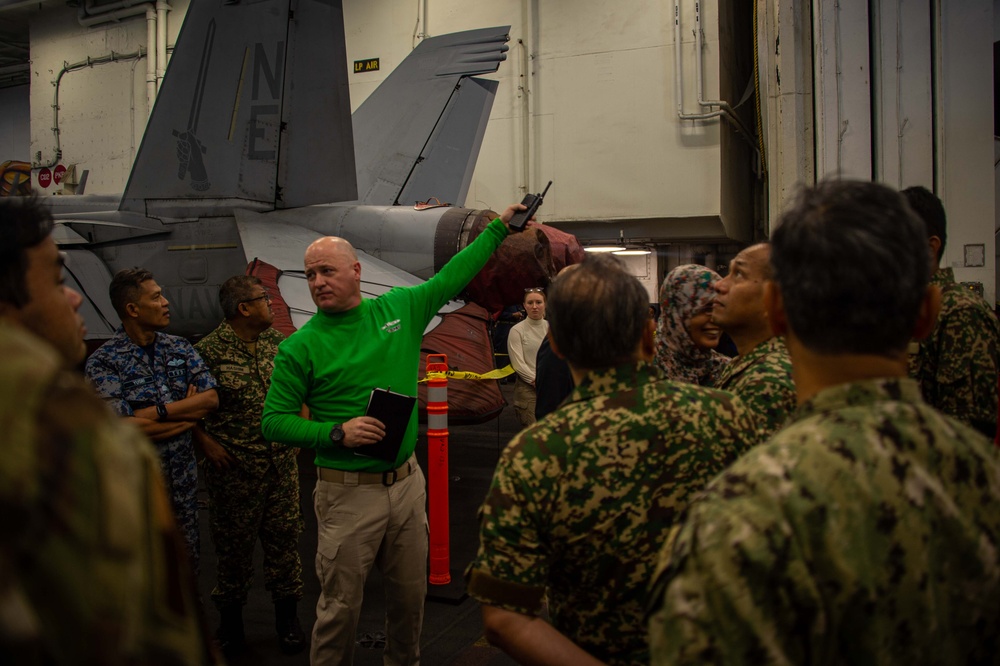 USS Carl Vinson (CVN 70) Hosts Distinguished Visitors from Malaysia