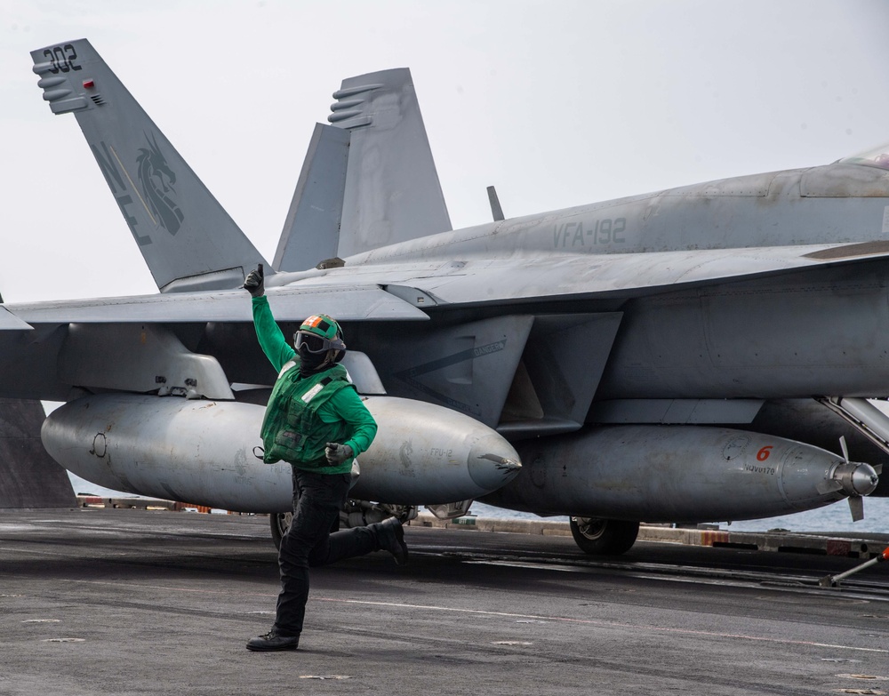 USS Carl Vinson (CVN 70) Conducts Routine Flight Operations in the South China Sea