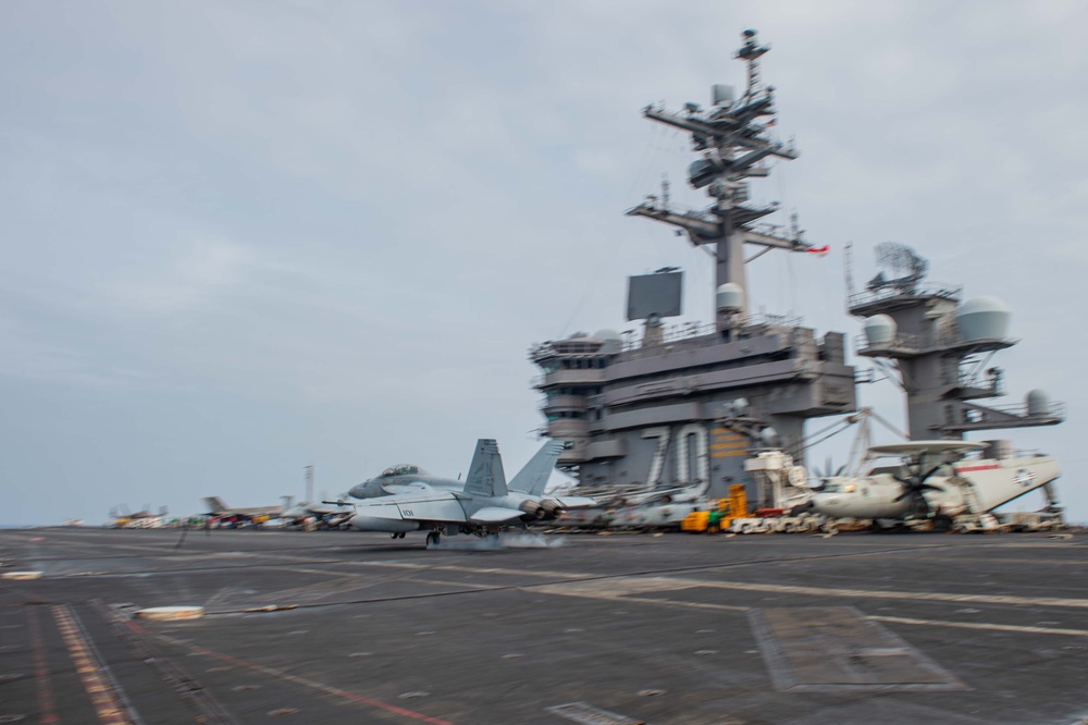 USS Carl Vinson (CVN 70) Conducts Routine Flight Operations in the South China Sea