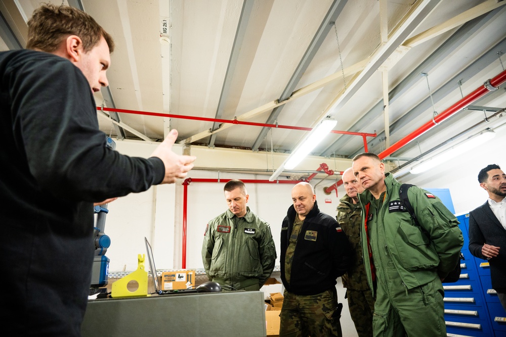 12th CAB hosts Polish Apache Initiative at USAG Ansbach