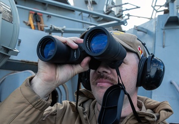 Wayne E. Meyer Conducts Live-Fire Exercise