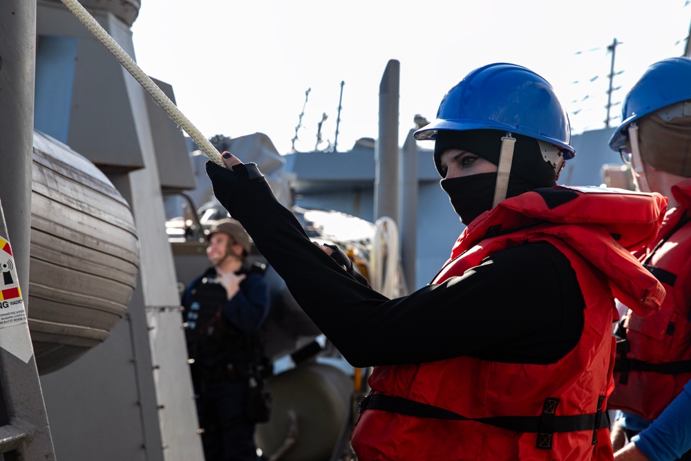 Wayne E. Meyer Conducts VBSS Operations