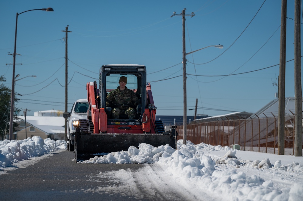 Snow Falls on Sentry Savannah 25-1