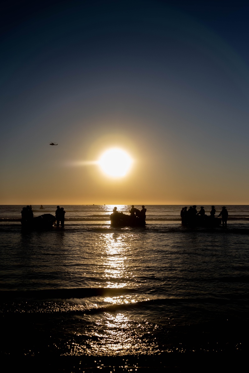 V17 Marines conduct Boat Raid Course with EOTG