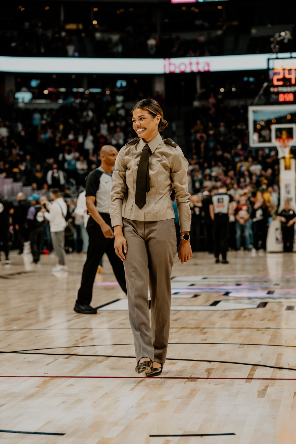 U.S. Army 1st Lt. Alma Cooper, 2024 Miss USA, Engages Communities During Four-Day Denver Recruiting Battalion Outreach Campaign