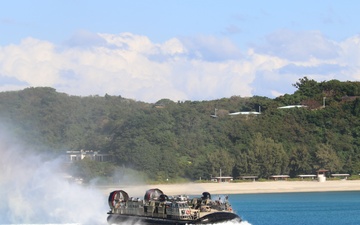 LCAC Operations aboard USS San Diego (LPD 22)