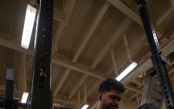 Squat Competition aboard USS America (LHA 6)