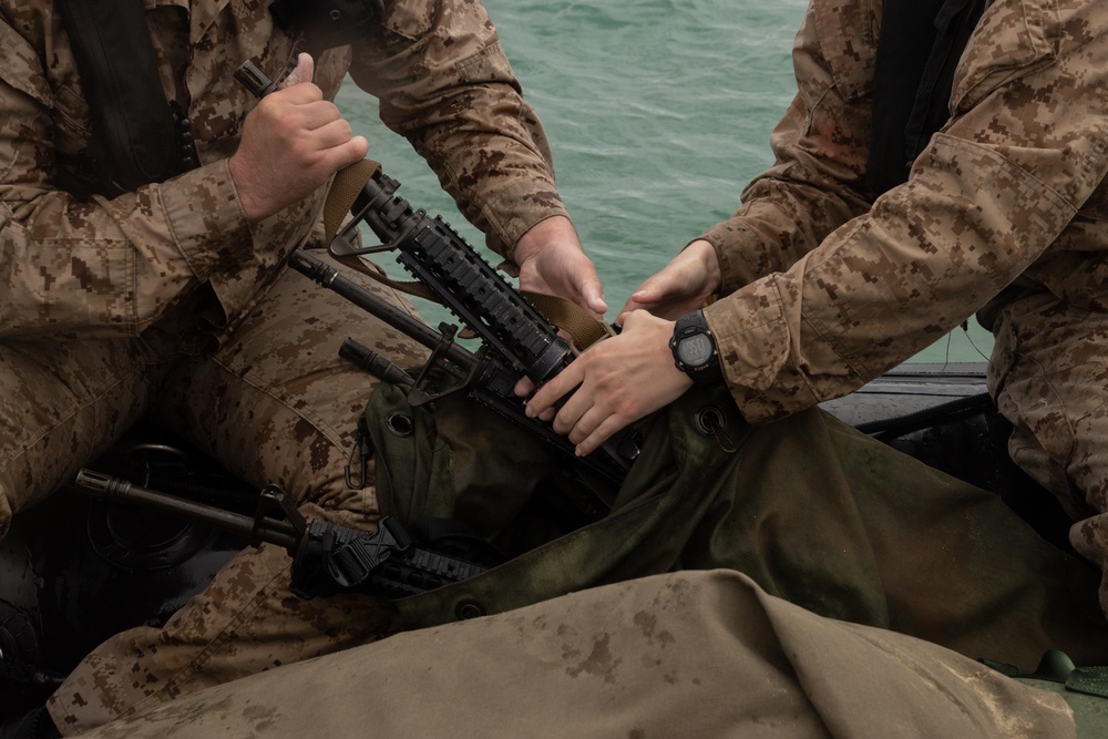 CLB-4 Conducts Small Boat Sustainment Training