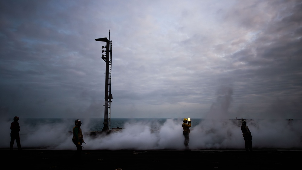 USS Carl Vinson (CVN 70) Conducts Routine Flight Operations in the South China Sea