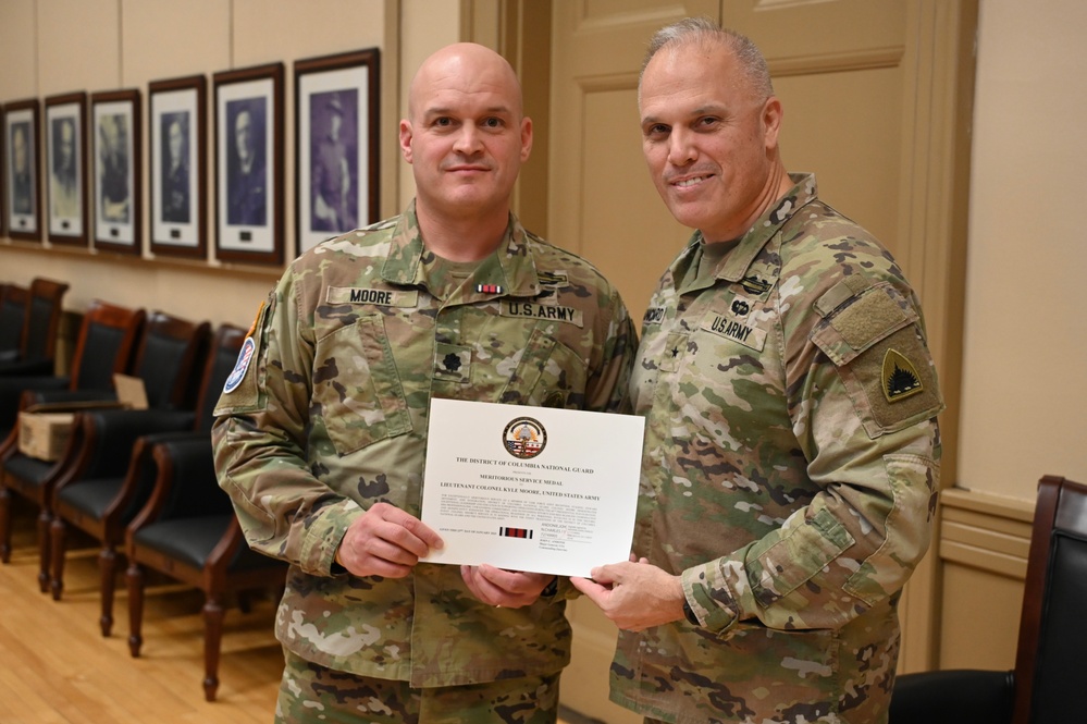 151st Regional Support Group (RSG) receive DCNG Commanding General’s Outstanding Unit Award