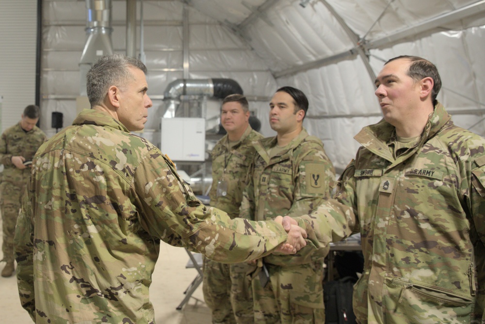 I Corps Commander Visits with Soldiers and Leaders during Joint Pacific Multinational Readiness Center 25-02